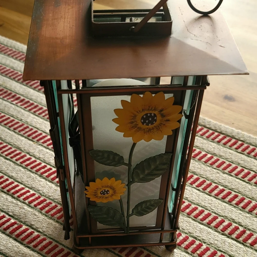 Sunflower Glass Panel Lantern - Yellow & Green Decorative Accent